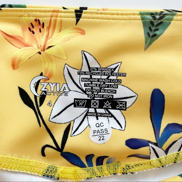 ZYIA Active Floral Reflective Light n Tight Hi-Rise 7/8 24” RC Leggings - Picture 13 of 15